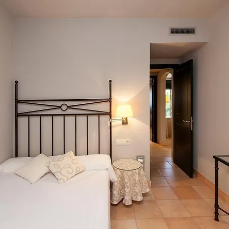 Birdie Apart Otel Navata